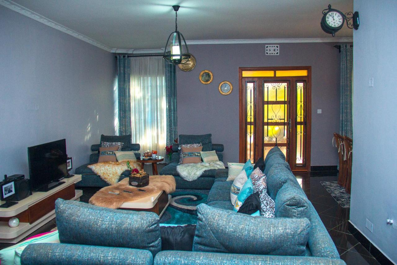 Mina Chai House Bnb Аруша Экстерьер фото